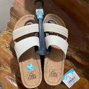 REEF Women's Cushion Women's Cream & Brown vintage Sandals Sz 8
